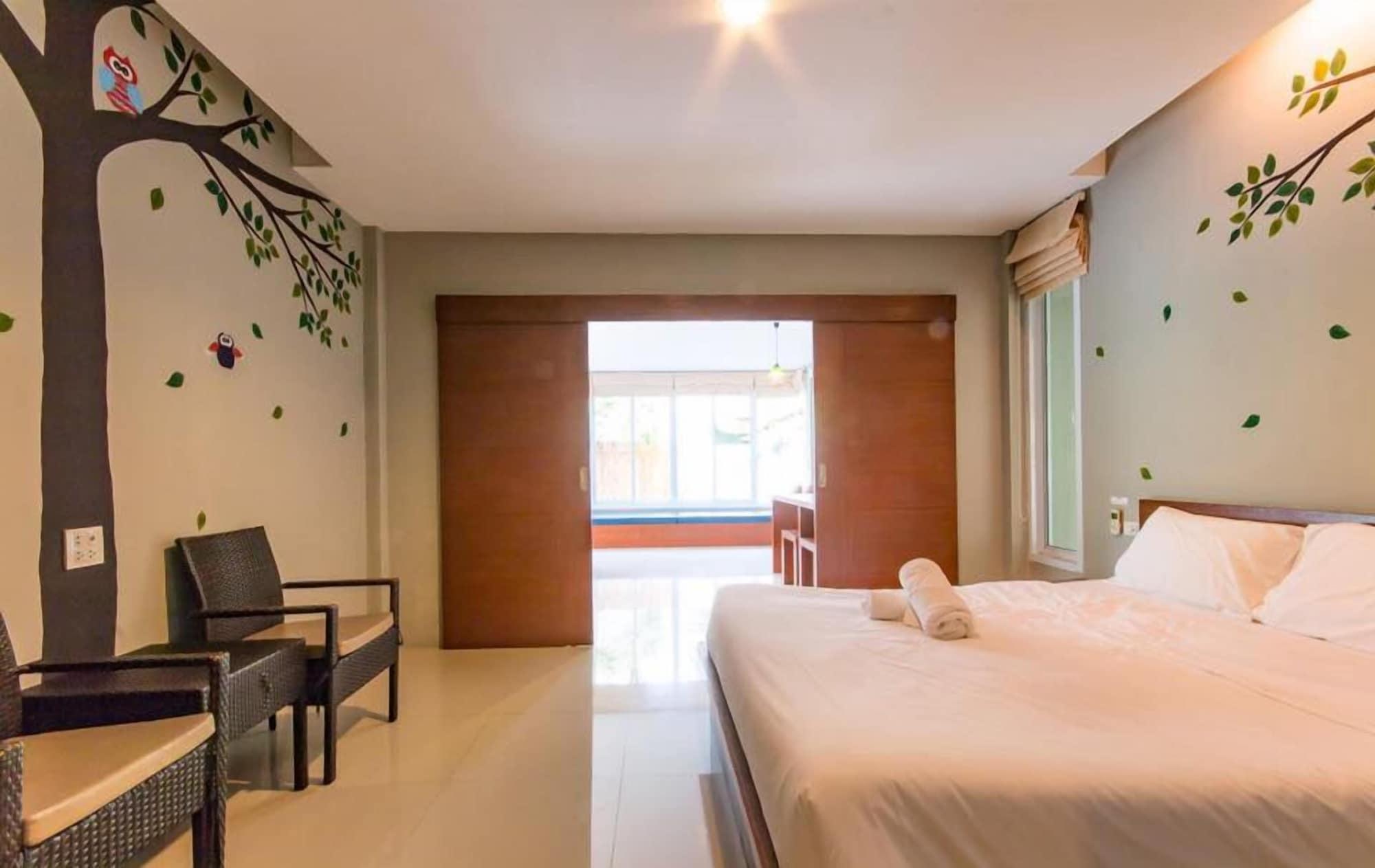 Hotel The Living Pool Koh Samui
