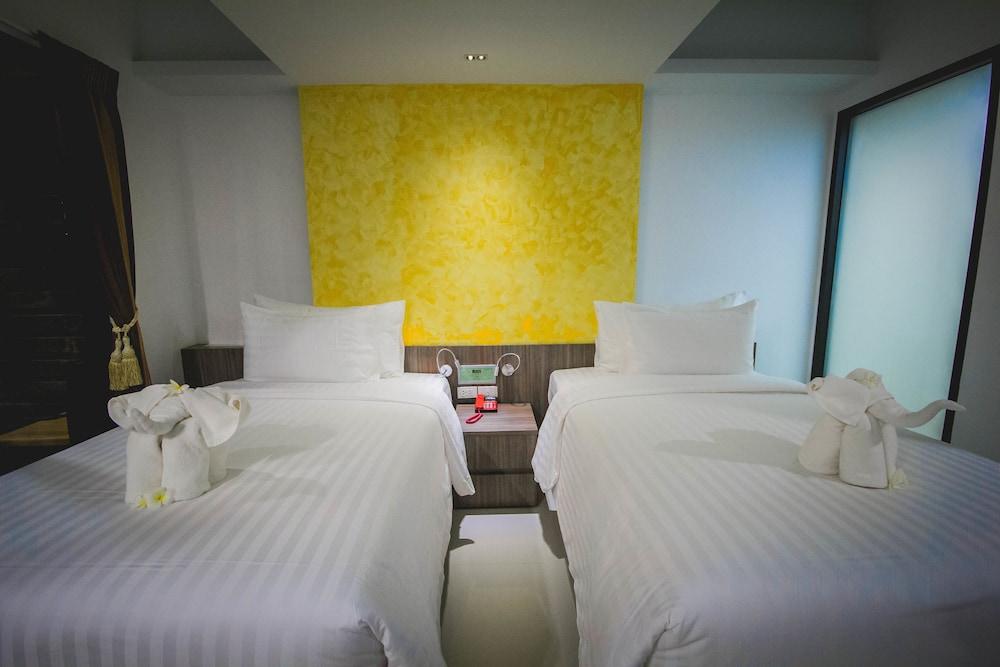 The Gallery At Hotel 4*