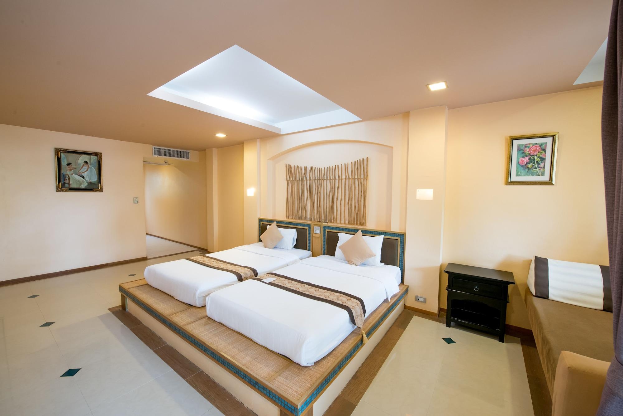 Resort Montra 4*