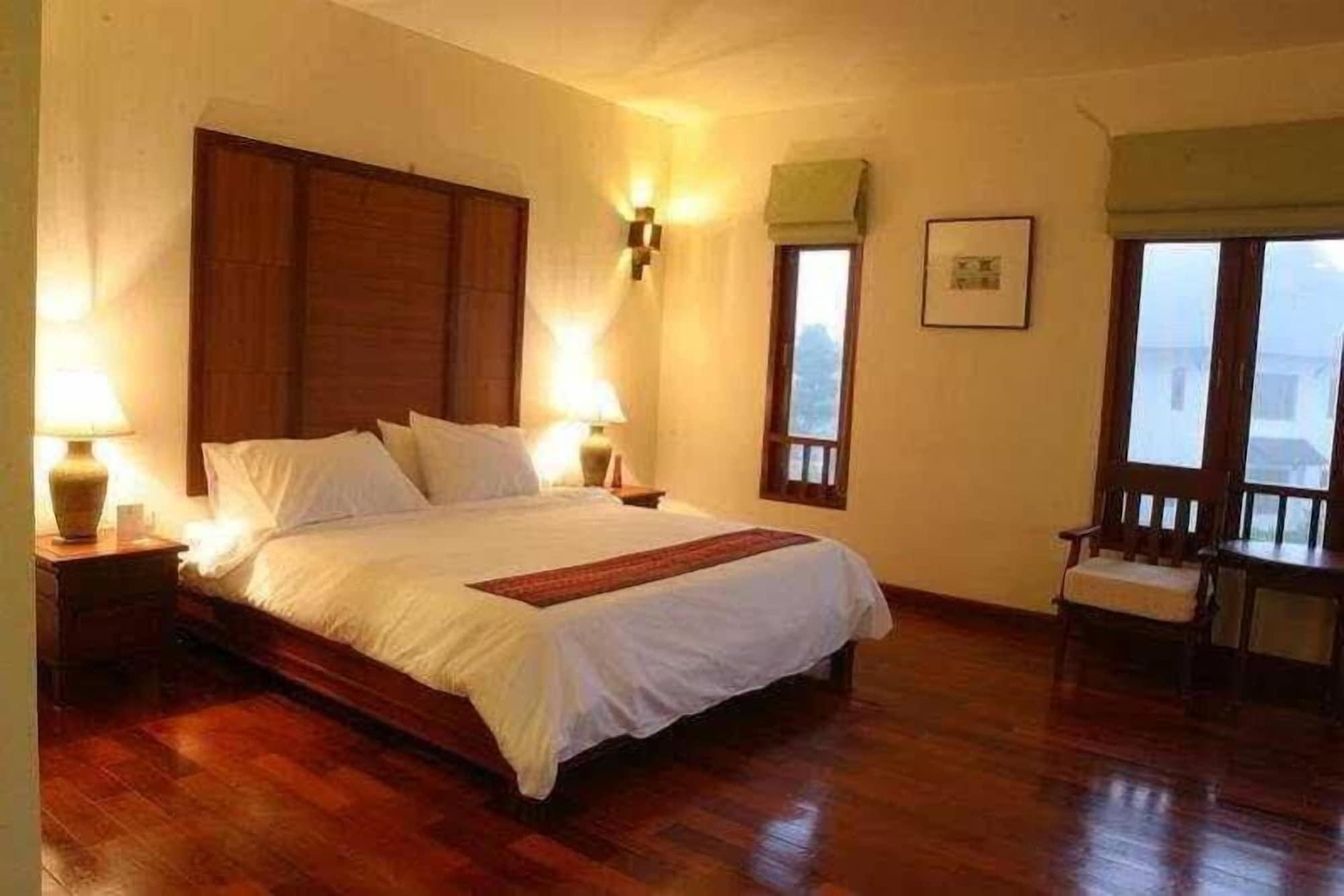 Teak Garden Resort, Resort