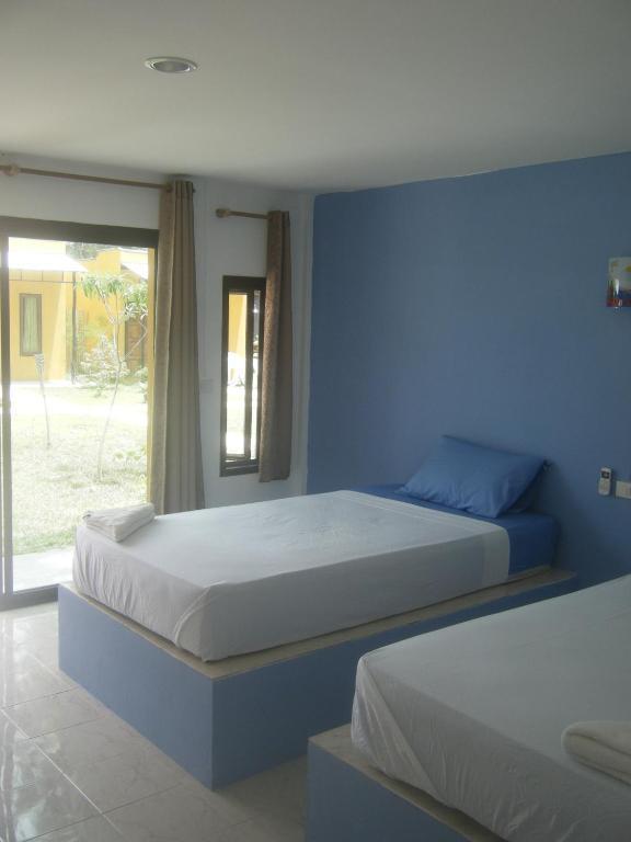 Resort The Blue Parrot 2*