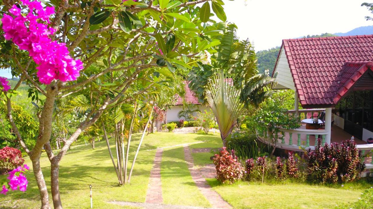 Lemongarden Hotel