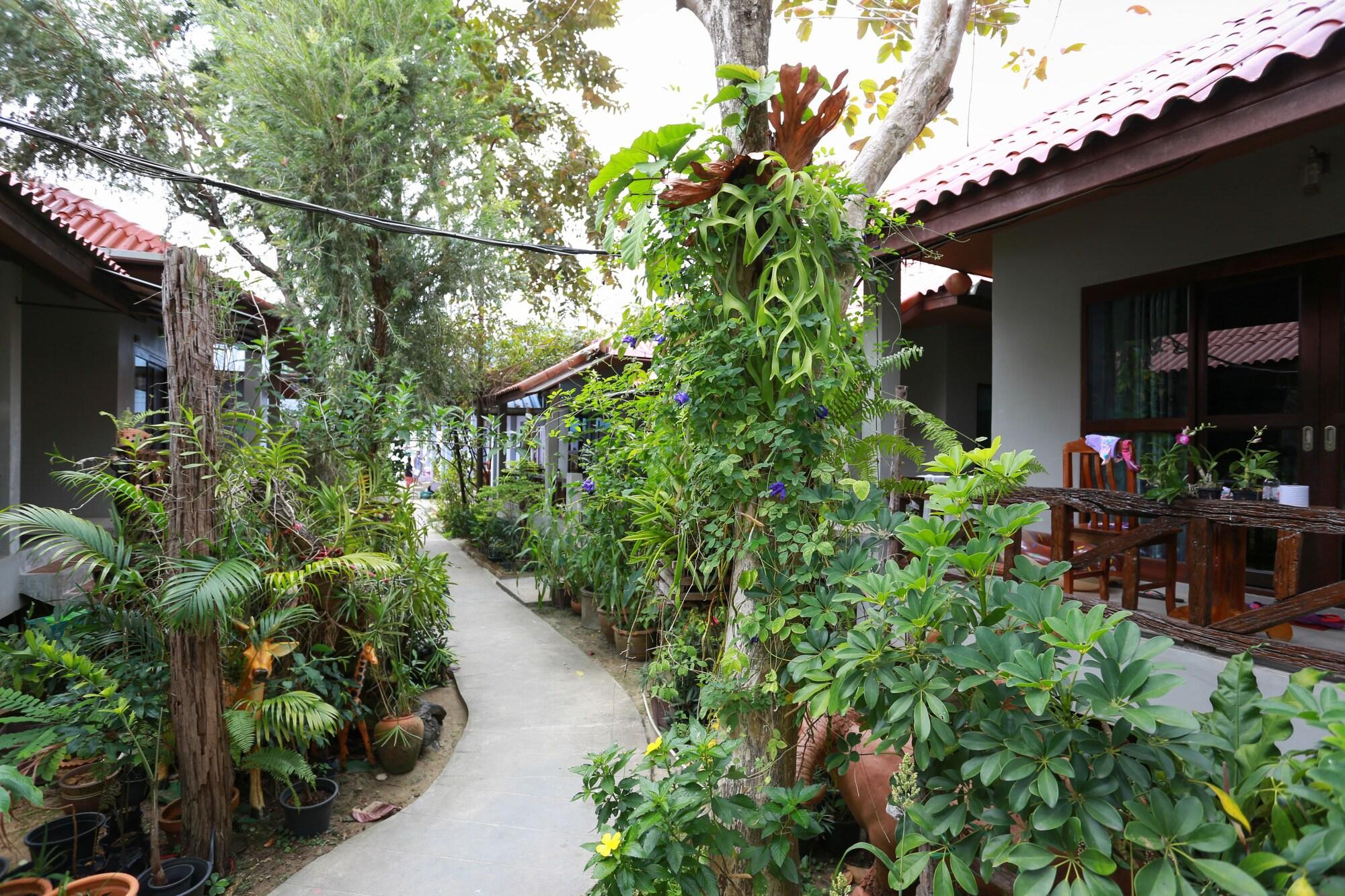 Sangaroon Resort 2*