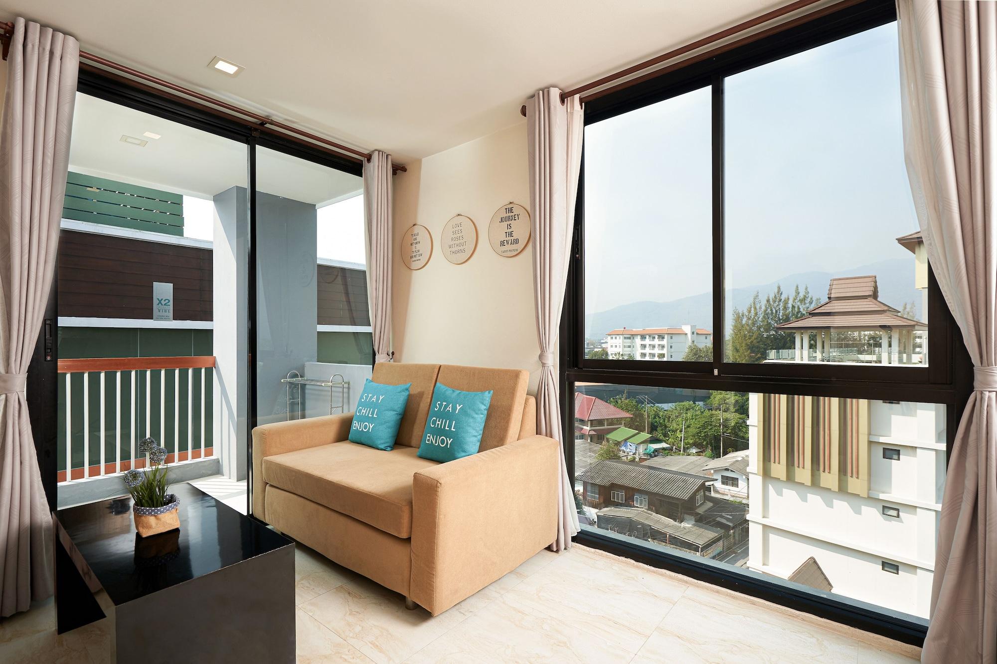 Hotel Cross Vibe Decem Nimman