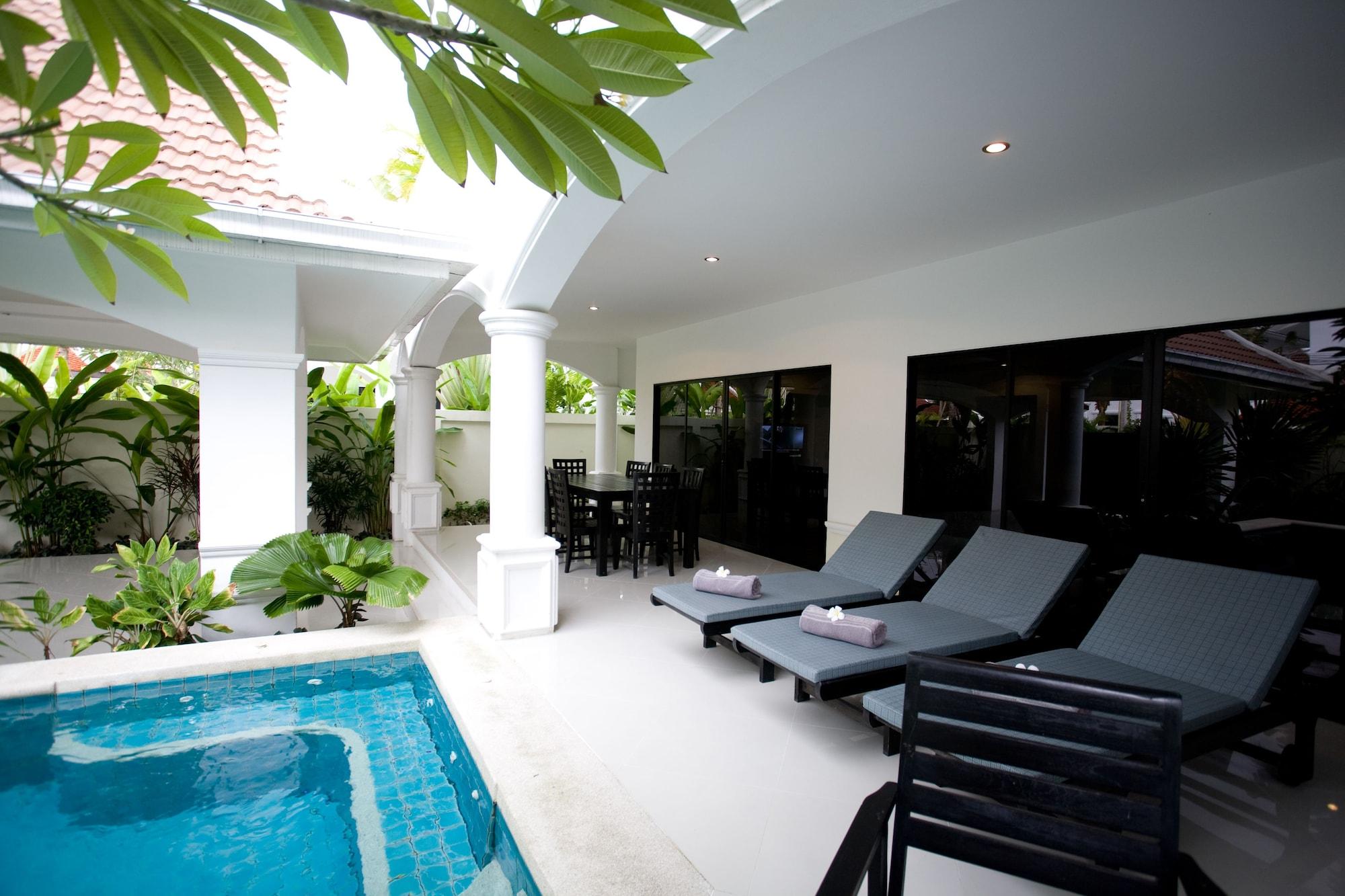 Palm Grove Resort, Pattaya Resort