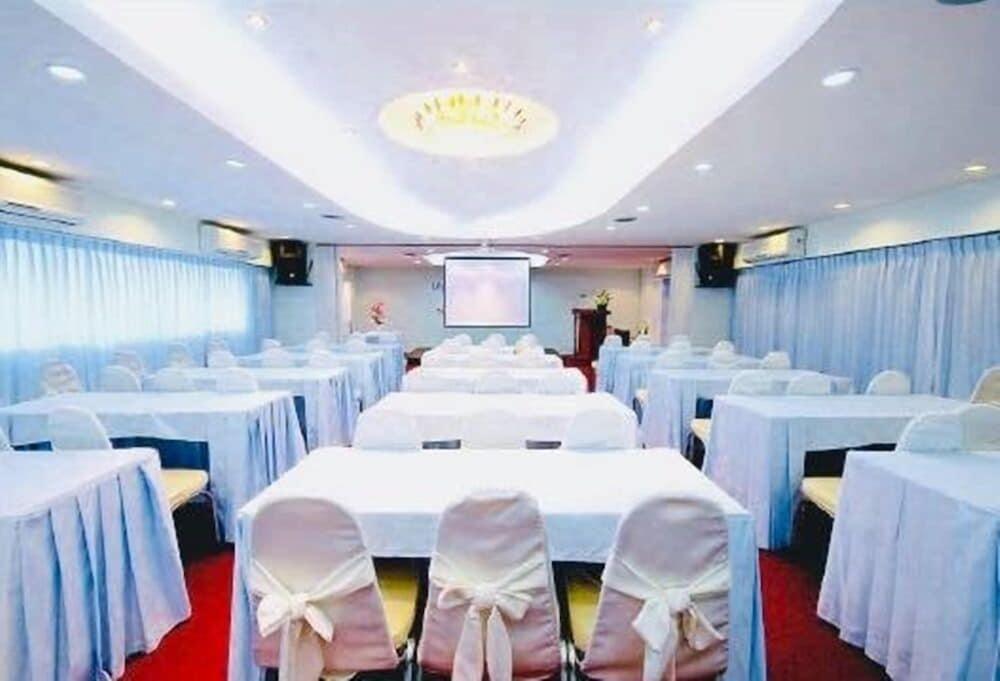 Ntk Hotel 3* Ban Chak Samo