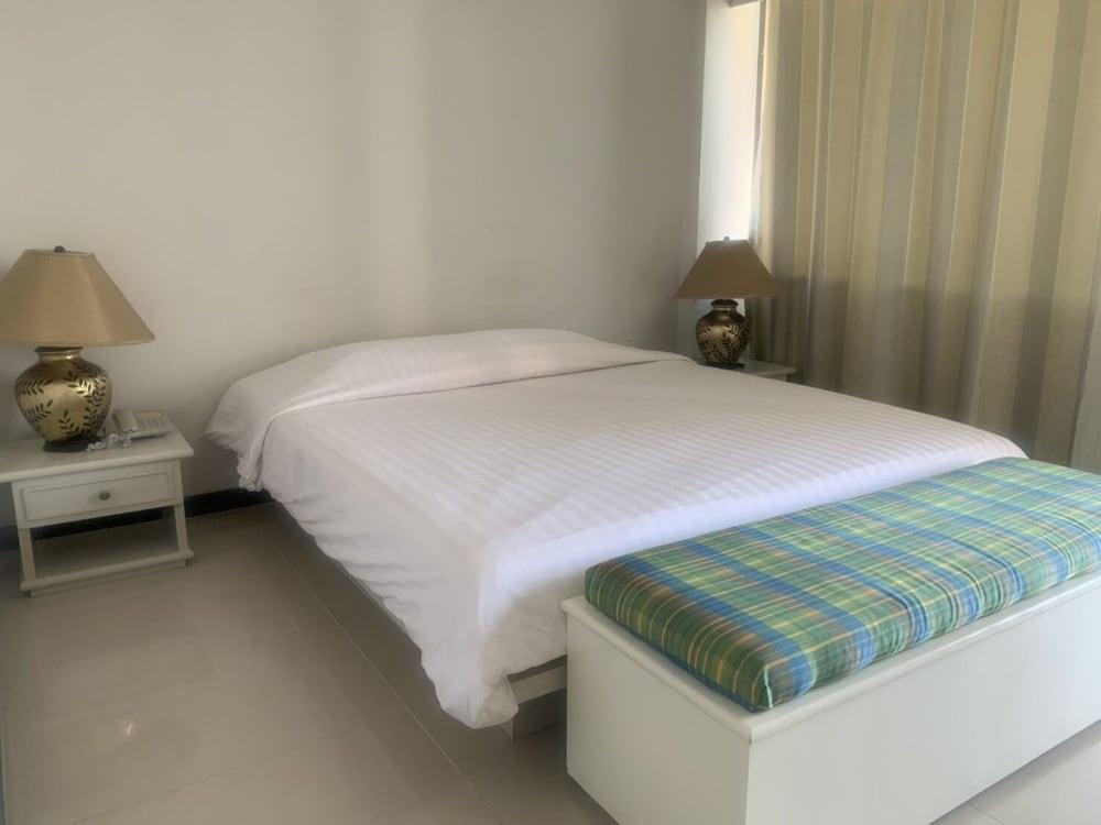 Jomtien Longstay Hotel 3*