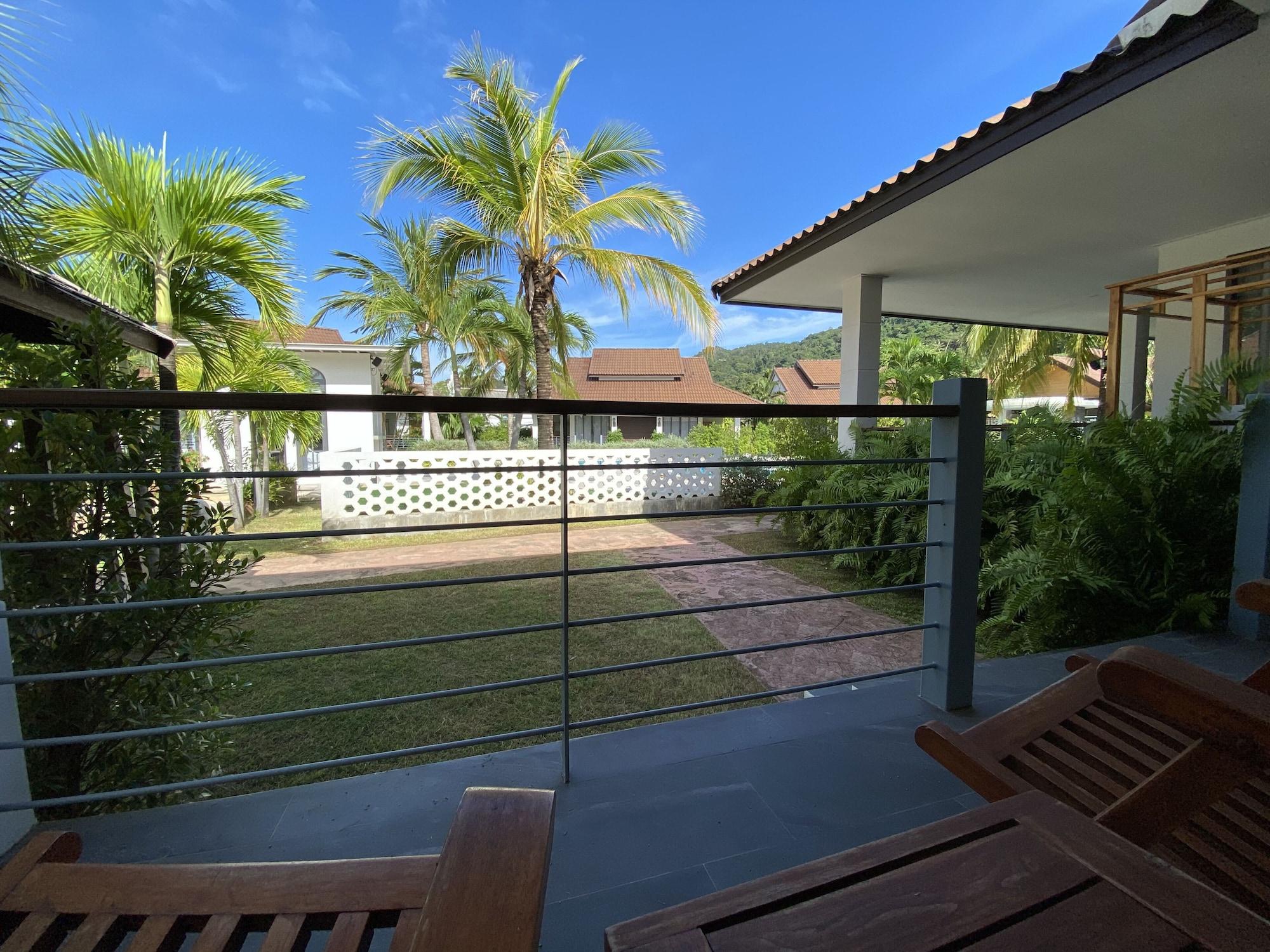 Blu Pine & Pool Access - Sha 4*