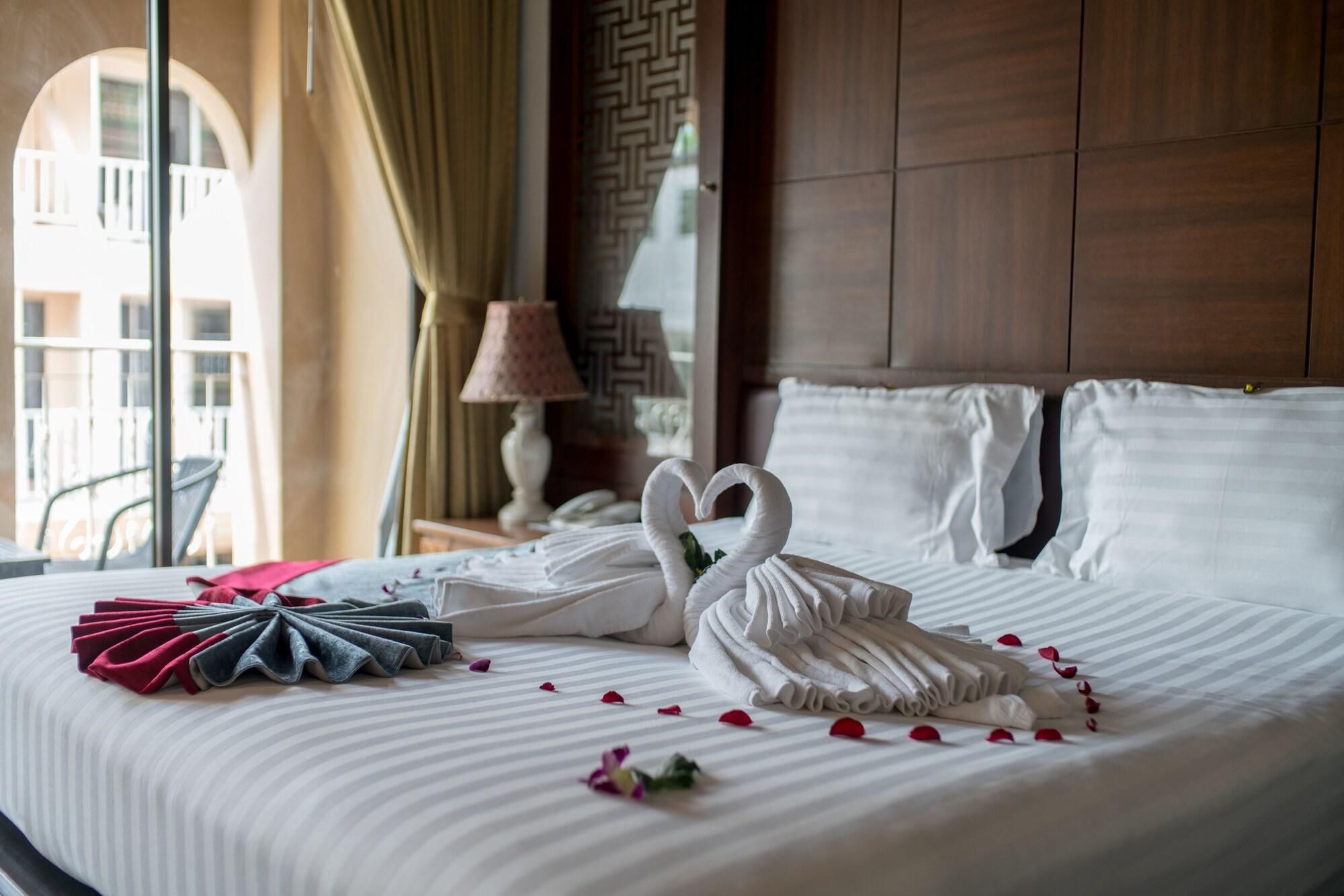 Hotel Minatale Phuket 3*