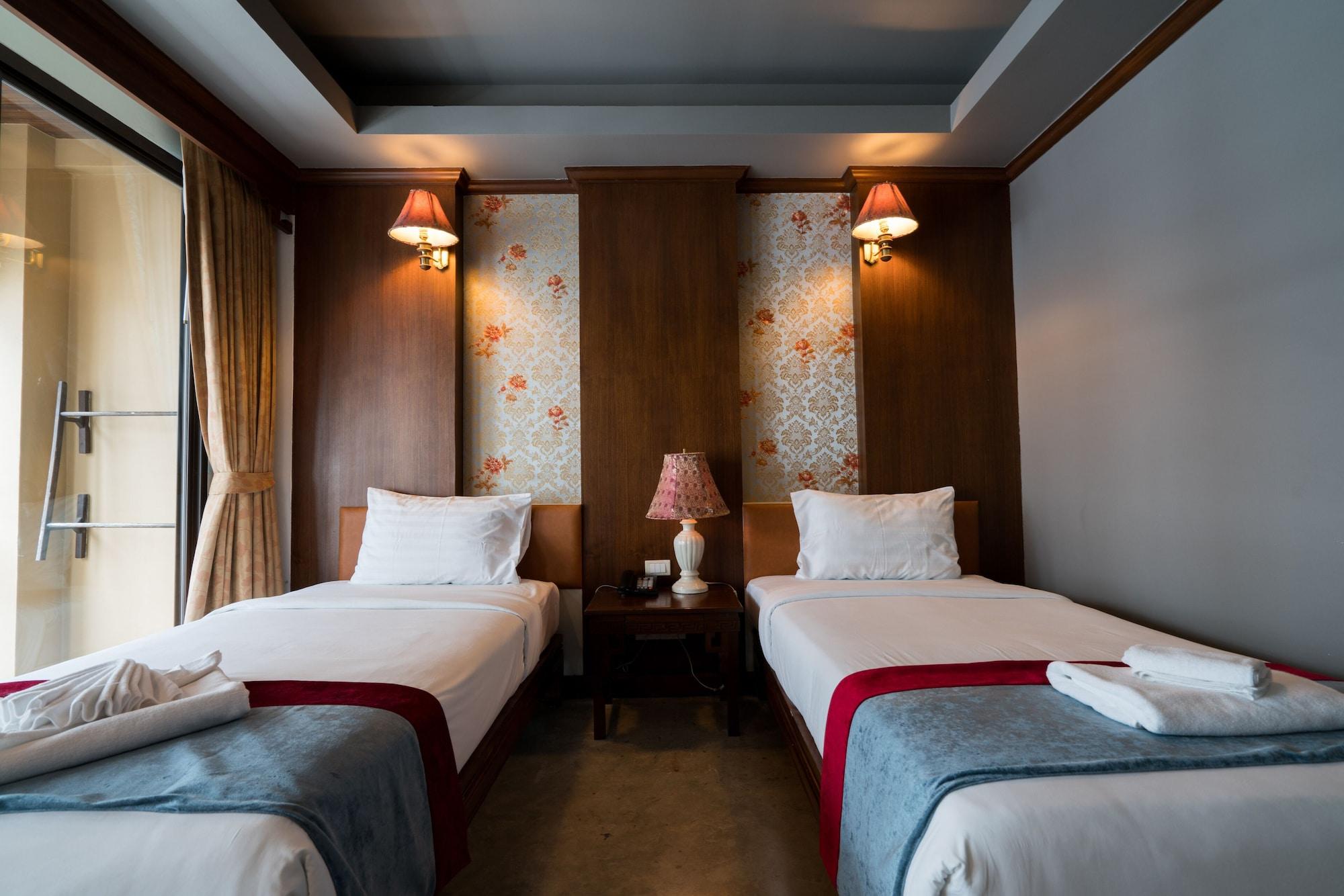 Minatale Phuket Hotel 3*