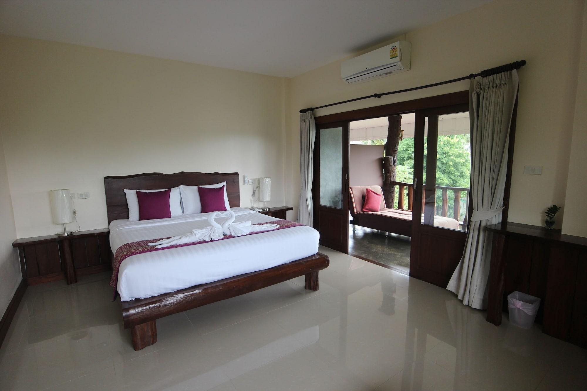 Krabi Bay Klong Muang Beach