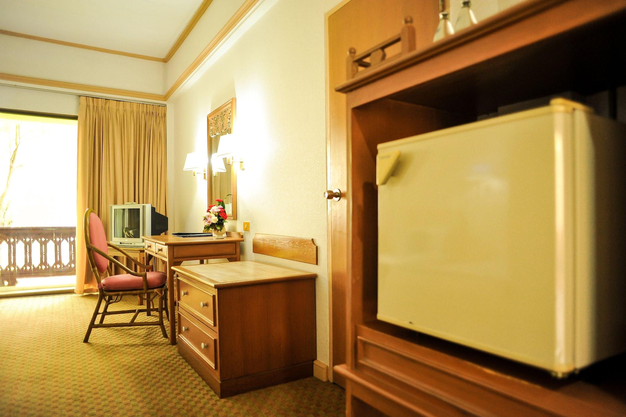 Wiang Indra Riverside Hotel 4*