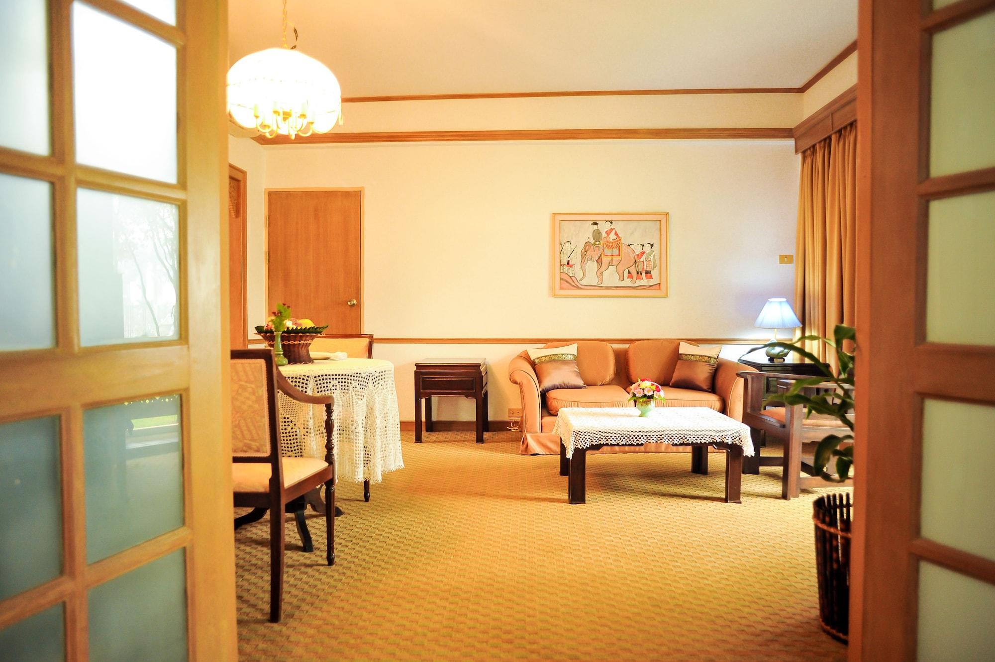 Wiang Indra Riverside Hotel 4*