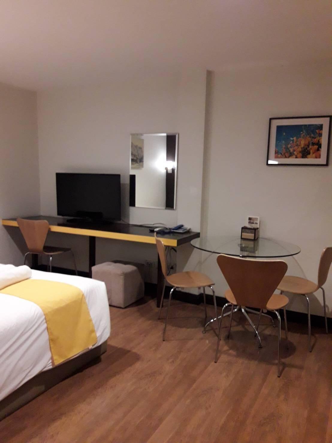 Lee's Hotel 3*