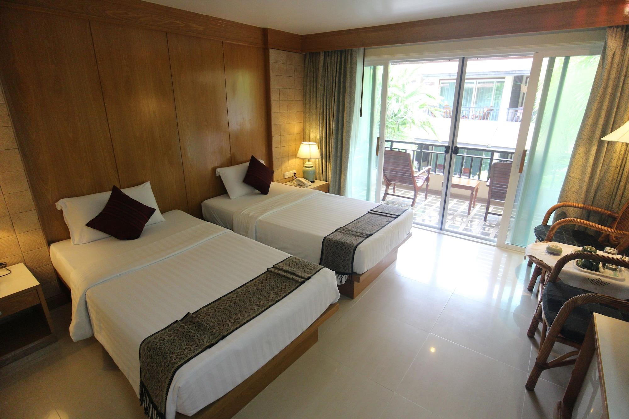 Banyan Hotel 3*