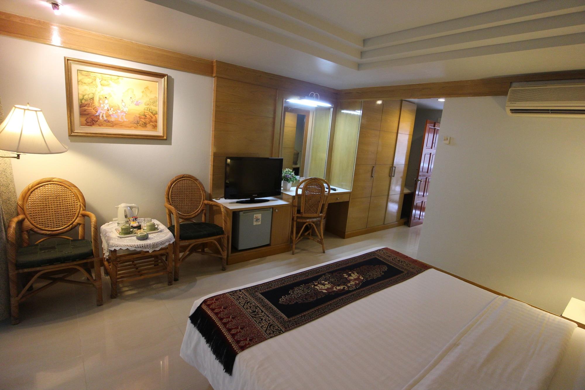 Banyan Hotel
