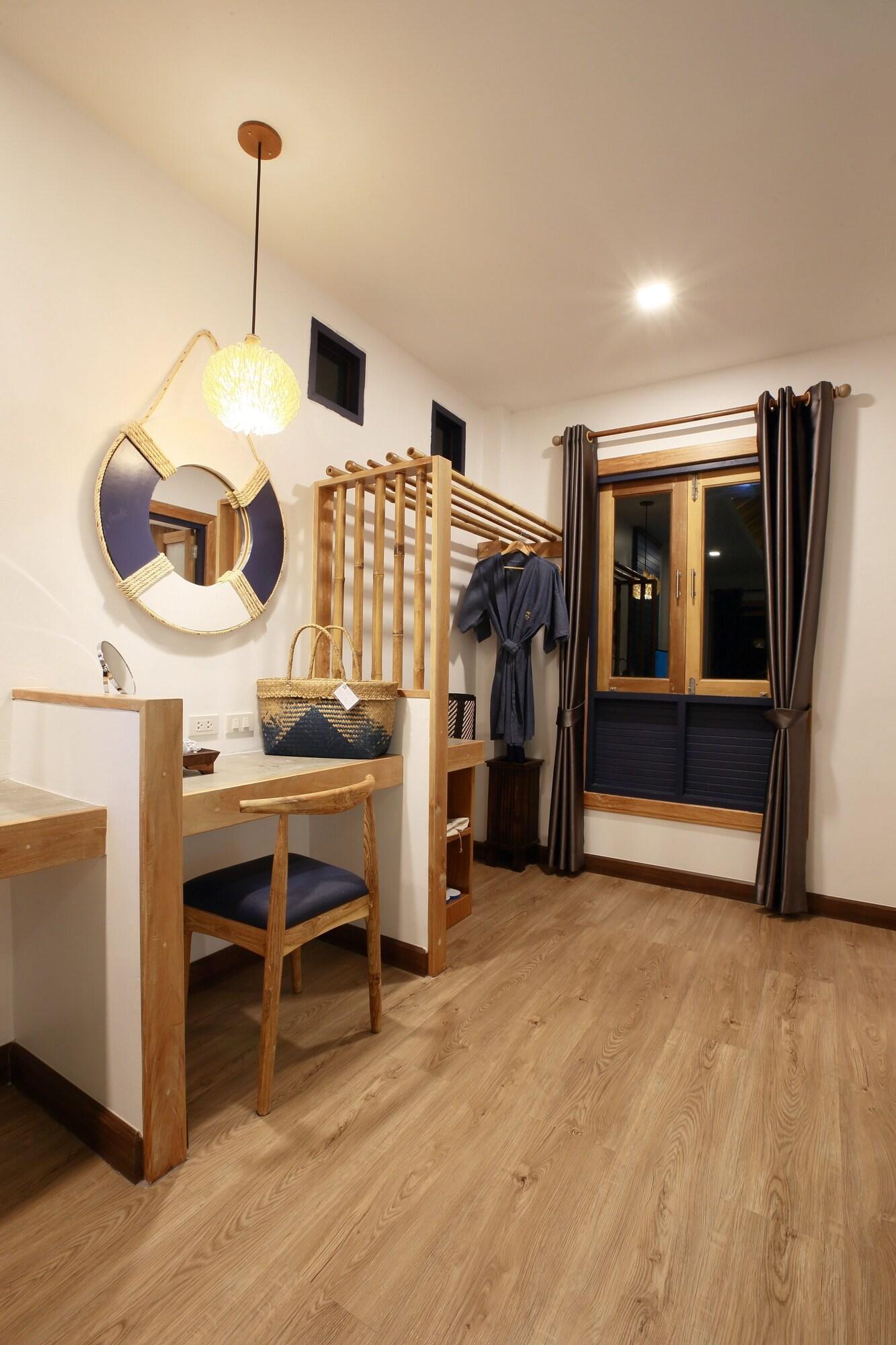 Lanta Casa Blanca Hotel