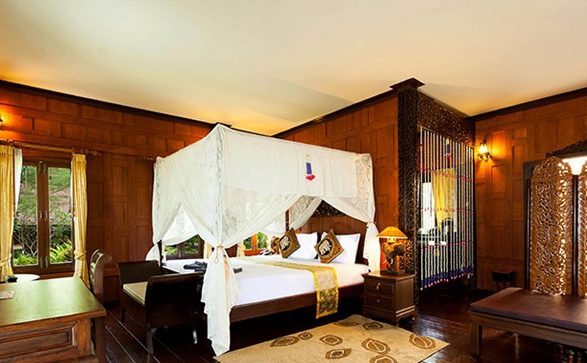 Paradise Pearl Hotel 3*