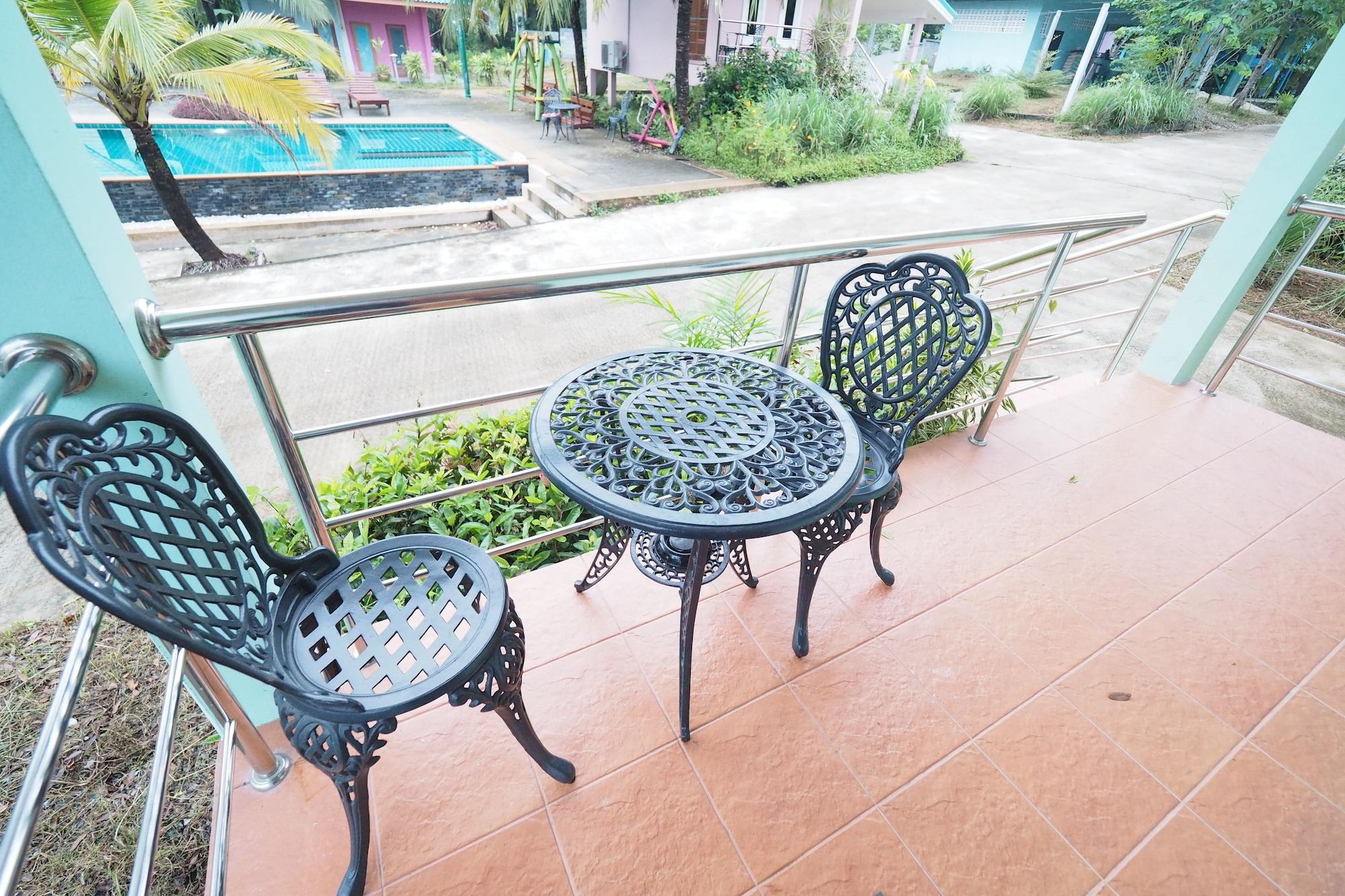 Resort Oyo 75515 Sairung 2*