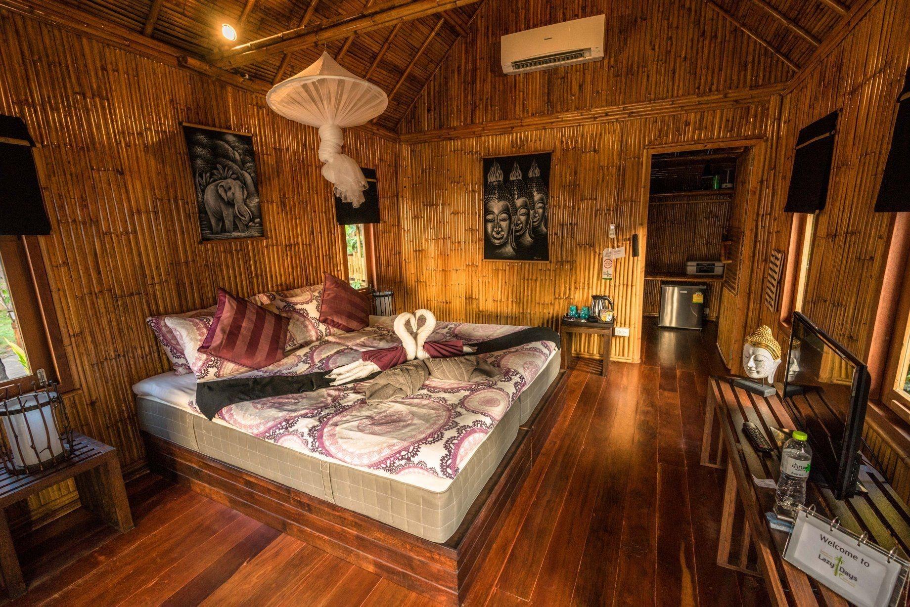 Lazy Days Hotel