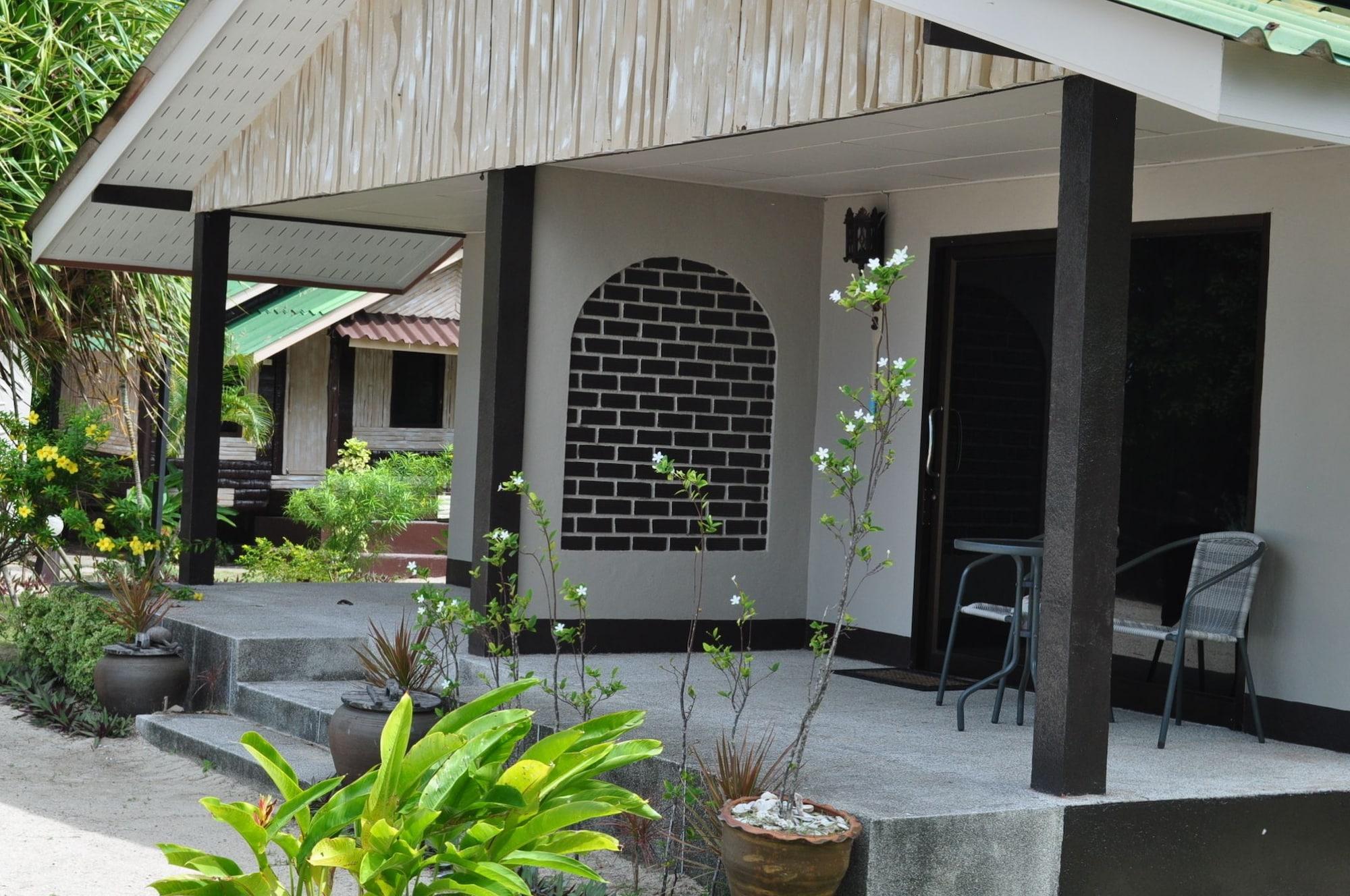 Phangan Resort 3*