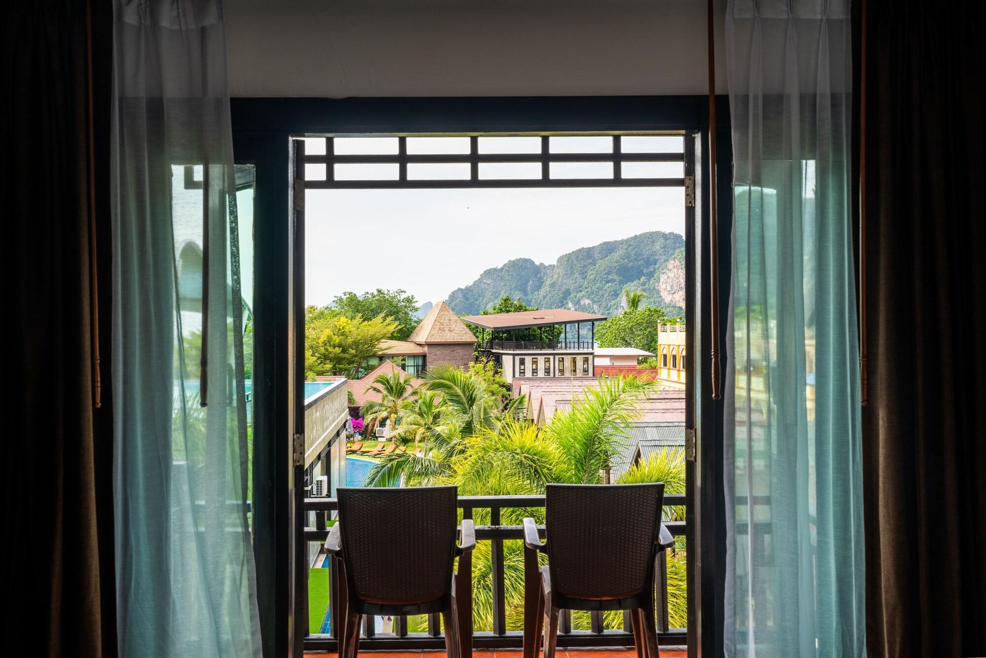 Andaman Legacy Resort 3*
