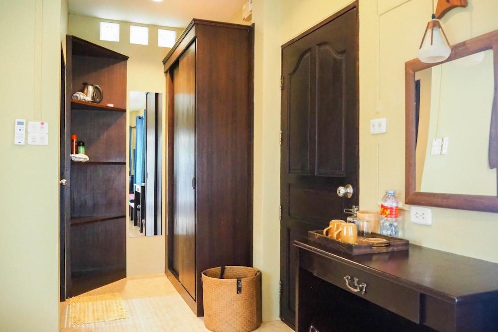 Lanta Castaway Resort 3*