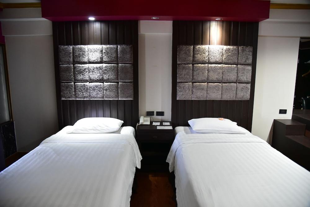 Hotel Grand Pink Hatyai 3*