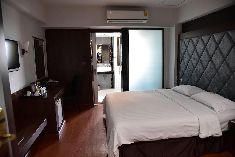 Grand Pink Hatyai 3*