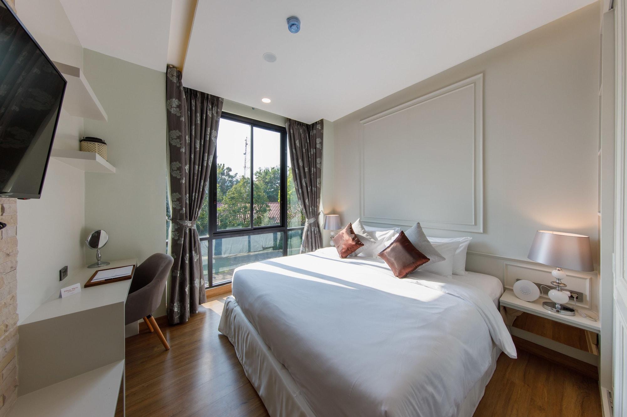 Parc Borough -sha Extra Hotel