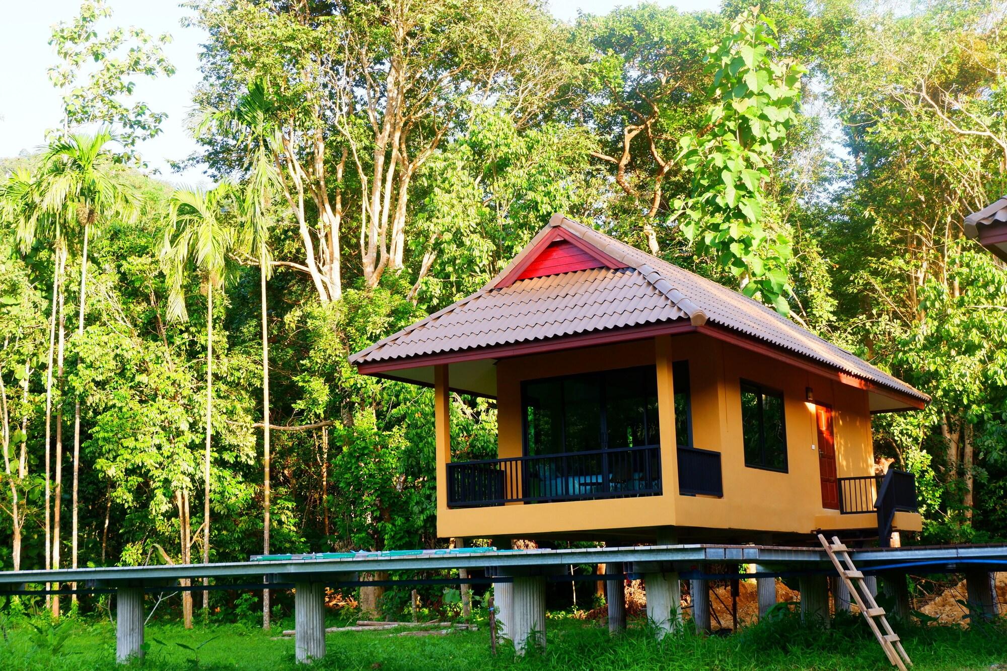 Resort Art's Riverview 3*