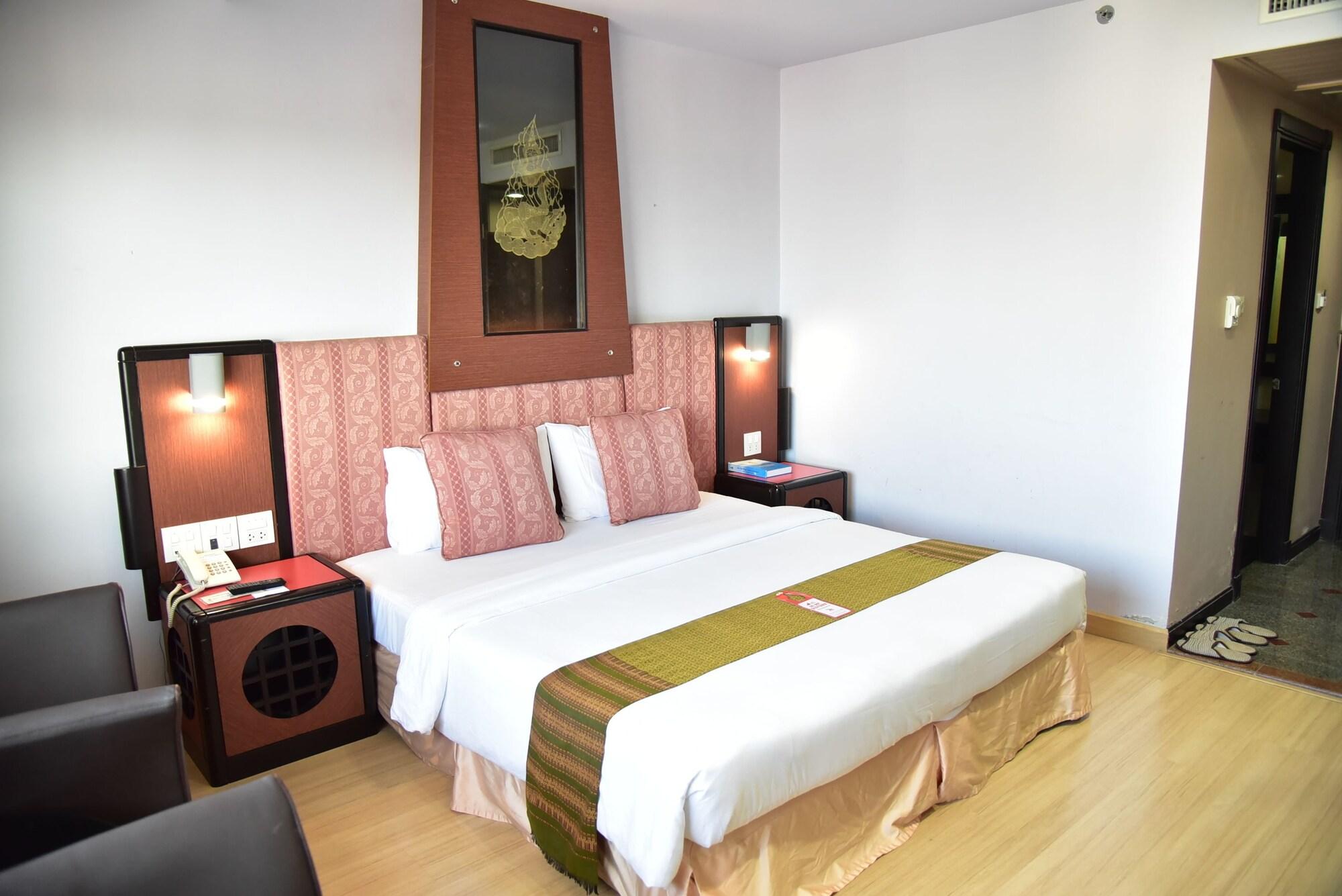 Bp Grand Tower Hotel 3*