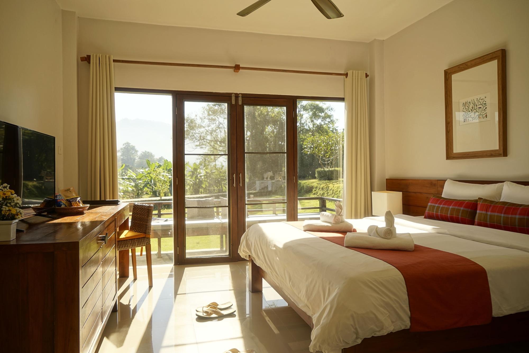Yoma Hotel, 4*