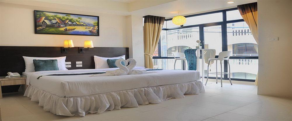 @ White Hotel Patong