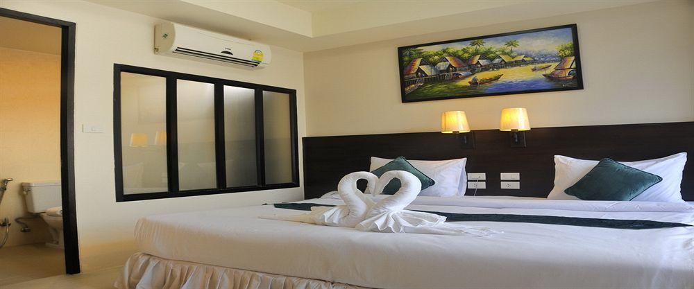 @ White Hotel