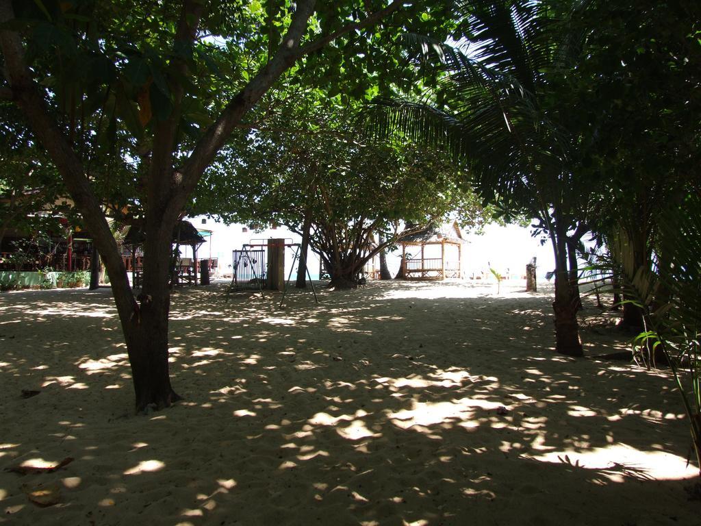 Moonhut