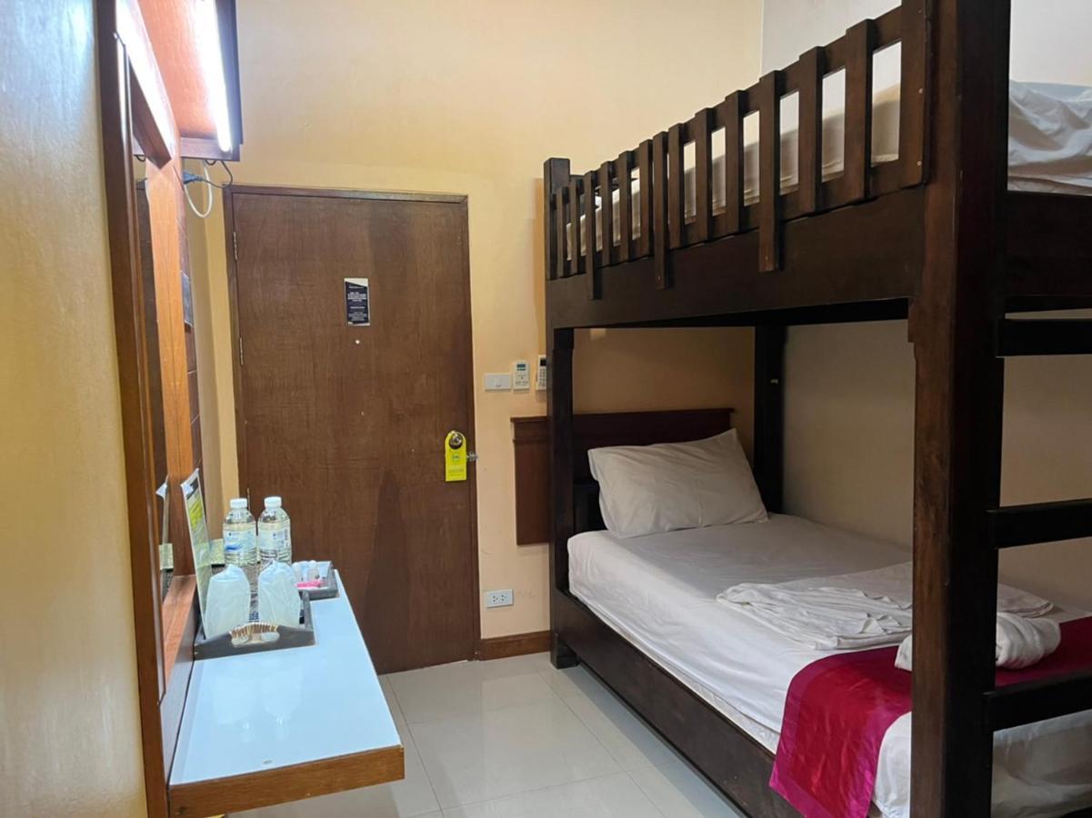 First And Frang - Koh Phangan Hotel Thongsala