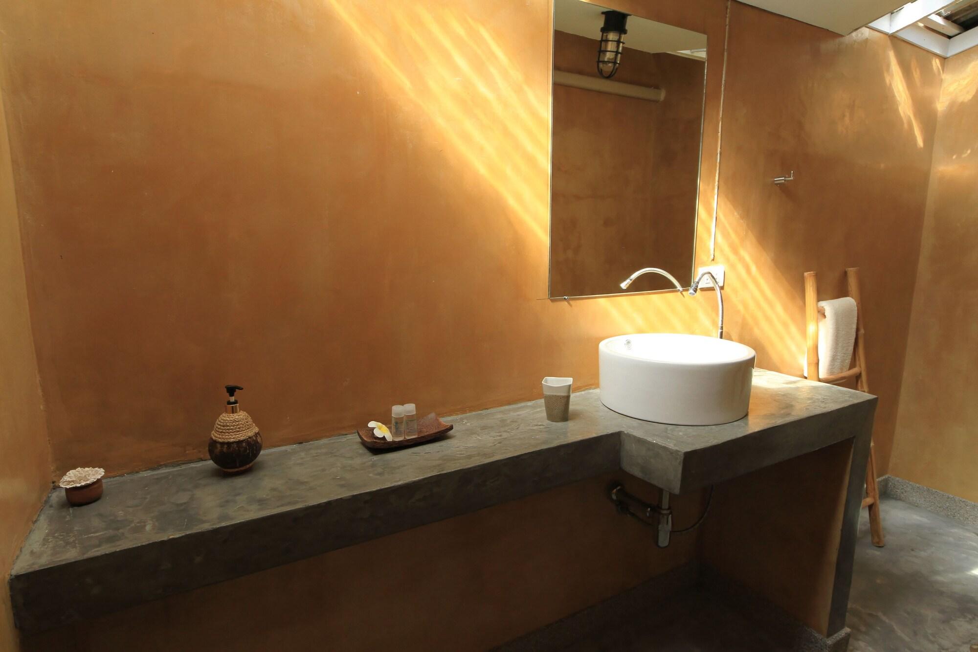 The White Hotel 3*