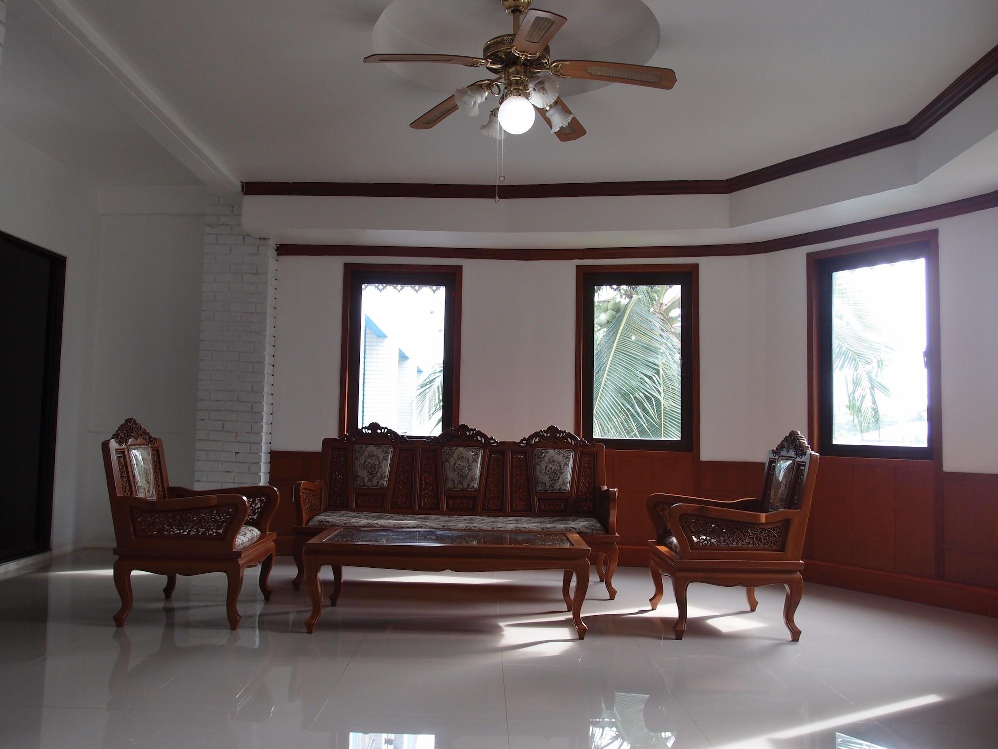 Inn Blue Garden Pattaya