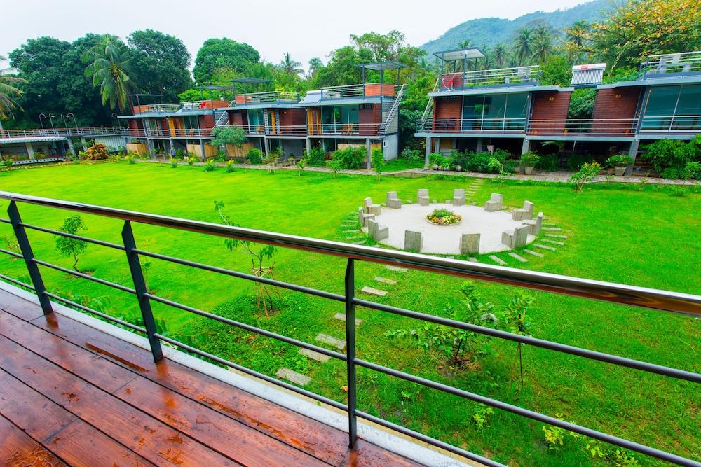 Resort Baan Boom Boxes Eco Friendly Mae Nam