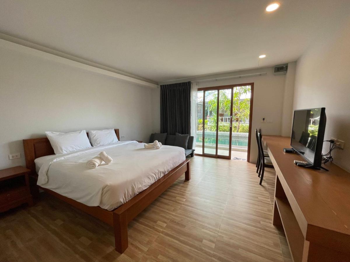 Utopia Resort