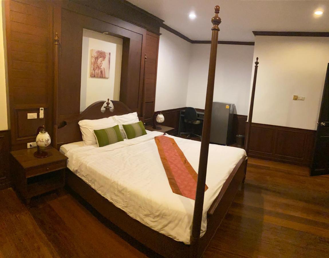 Phangan Paragon & By Pure Lifestyle Resort