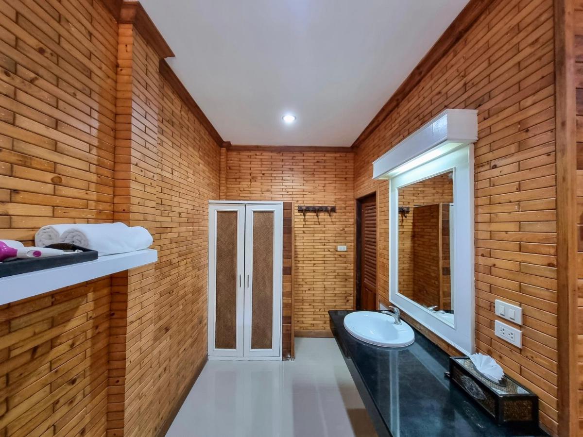 Phuvara Boutique Aonang Resort 3*