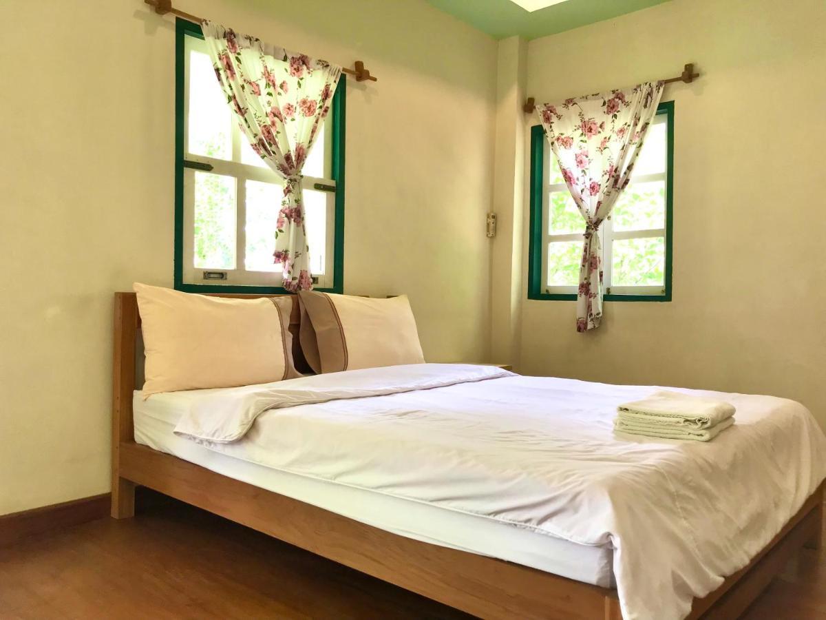 Resort Flora 3*