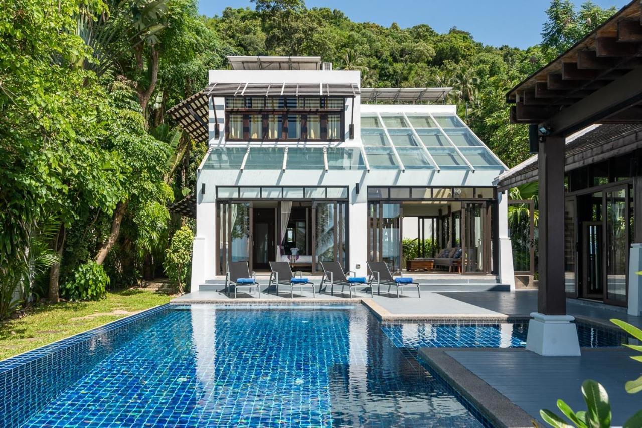 Villa Front