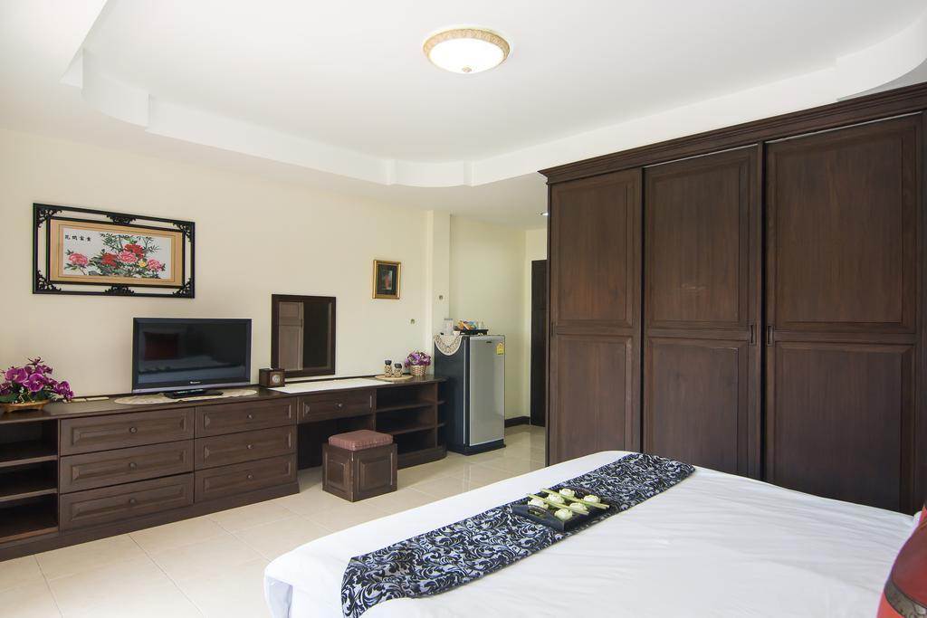 Guest house Happys 2*