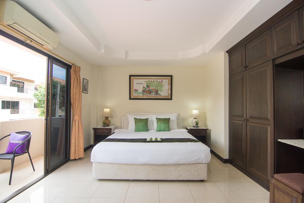 Happys Guest house 2*