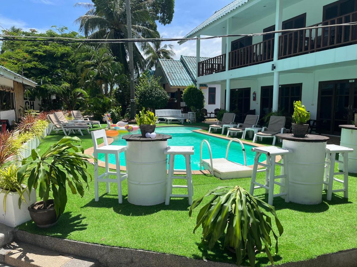 Tiki Beach Koh Phangan Beach Restaurant Bar And Coworking (Adults Only) 3*