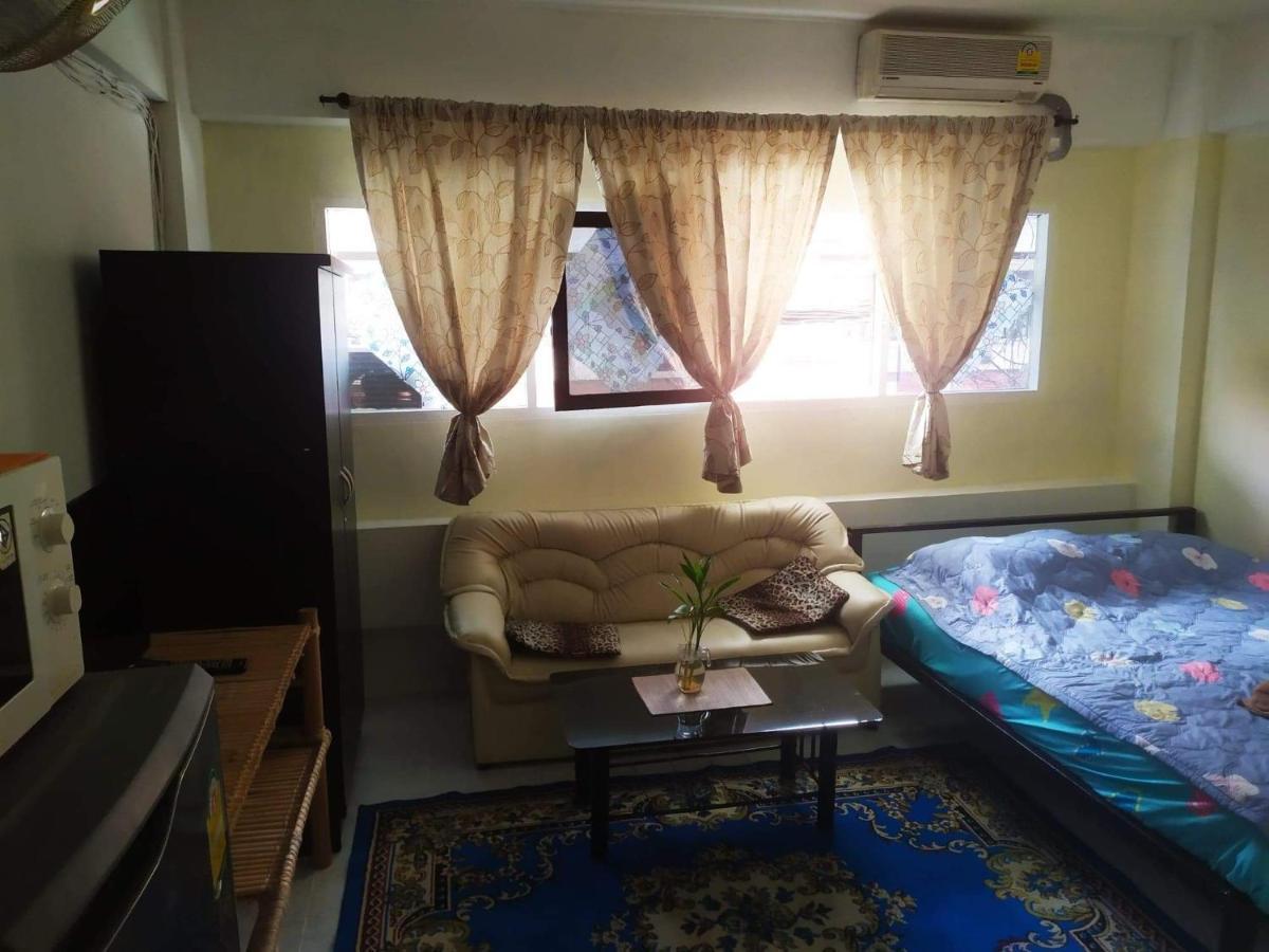 Casa de hóspedes Artem's Praia de Jomtien