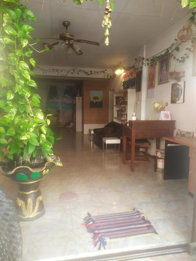 Casa de hóspedes Artem's 3*